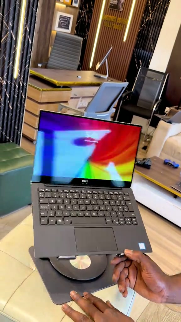 Laptop
